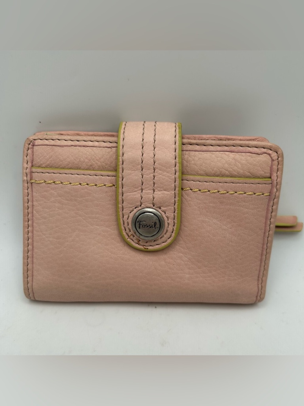 Fossil Pink Pebbled Leather Yellow Trim Stitching Snap Closure Wallet Bifold